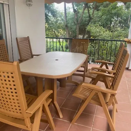 Sun Retreat • 3br For 6 - Pass The Keys Marbella